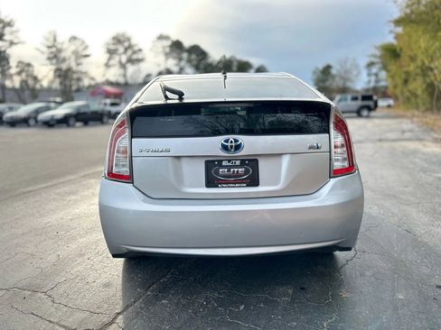 Used 2014 Toyota Prius Two image 8