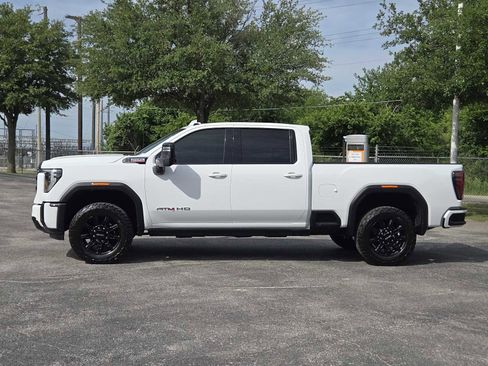 Certified 2026 GMC Sierra 2500 AT4 w/ AT4 Premium Plus Package AWD/4WD image 4