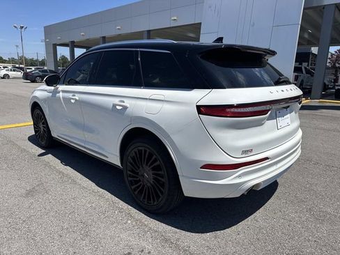 Used 2022 Lincoln Corsair Reserve w/ Luxury Package AWD/4WD image 7