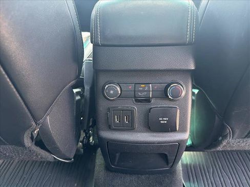 Used 2017 Ford Explorer Platinum AWD/4WD image 25