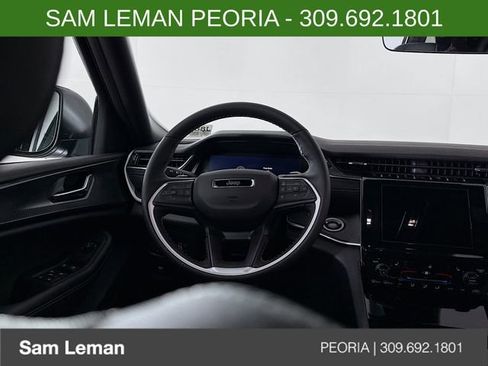 New 2025 Jeep Grand Cherokee Laredo X w/ Luxury Tech Group I image 11