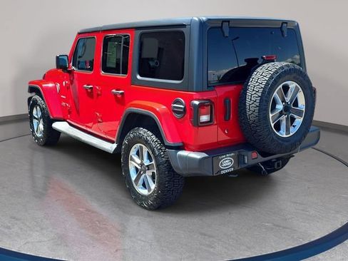 Used 2019 Jeep Wrangler Unlimited Sahara AWD/4WD image 8