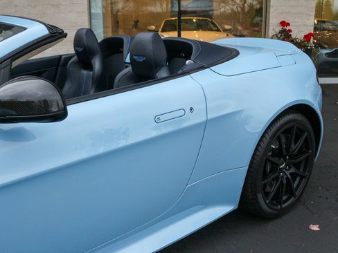 Used 2017 Aston Martin V12 Vantage S image 53