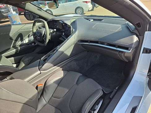 Used 2023 Chevrolet Corvette Stingray Coupe w/ Z51 Performance Package image 24