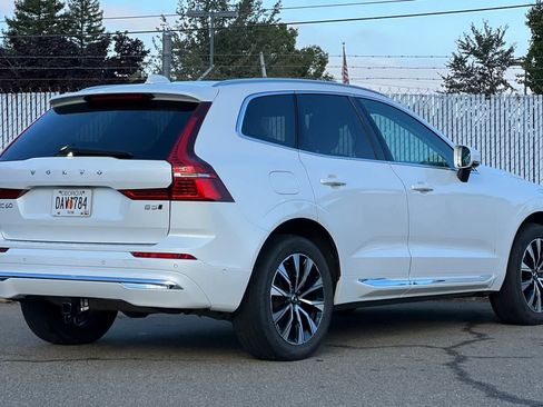 Used 2023 Volvo XC60 B5 Plus AWD/4WD image 3