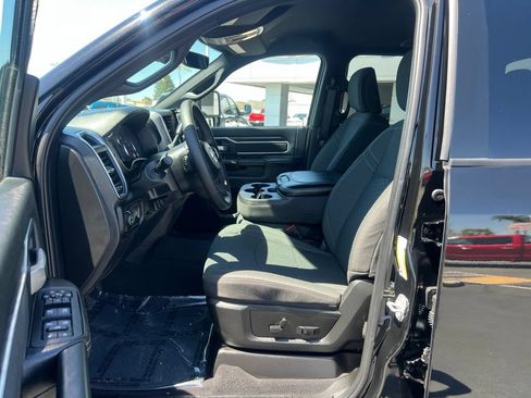 Used 2025 RAM 2500 Big Horn AWD/4WD image 30