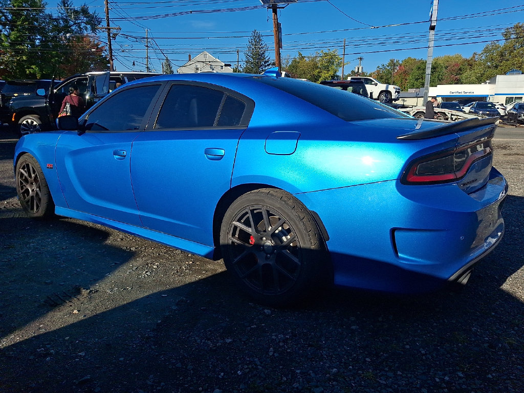 Used 2016 Dodge Charger R/T Scat Pack w/ Technology Group RWD image 4