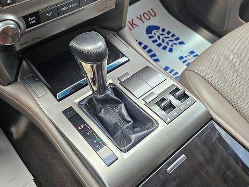 Used 2019 Lexus GX 460 w/ Navigation Package image 36