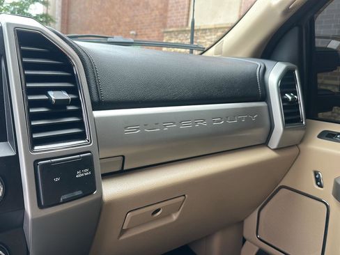 Certified 2021 Ford F250 Lariat w/ Lariat Ultimate Package AWD/4WD image 23