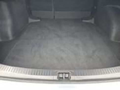 Used 2022 Toyota Corolla LE image 16