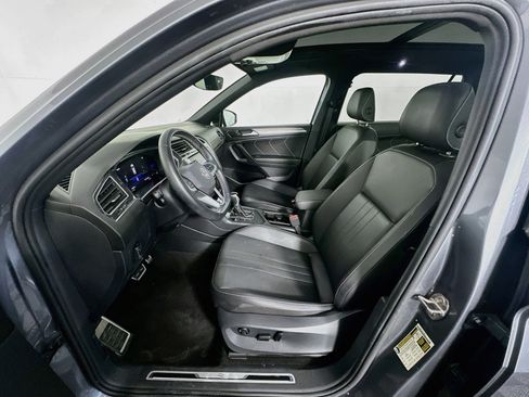 Used 2023 Volkswagen Tiguan SE R-Line FWD image 13