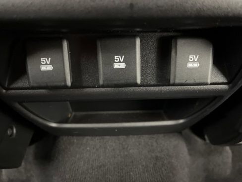 Used 2020 Jaguar E-PACE SE image 47