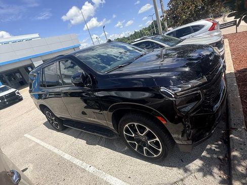 Used 2022 Chevrolet Tahoe RST w/ Luxury Package RWD image 9