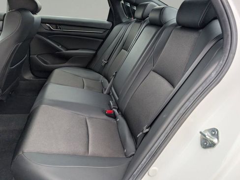 Used 2021 Honda Accord Sport image 9