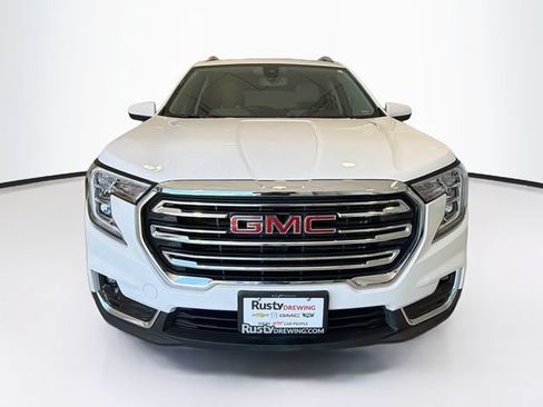 Used 2022 GMC Terrain SLT w/ LPO, Roadside Safety Package AWD/4WD image 2