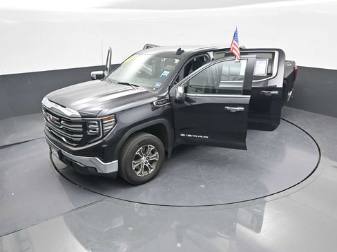 Used 2025 GMC Sierra 1500 SLT AWD/4WD image 41
