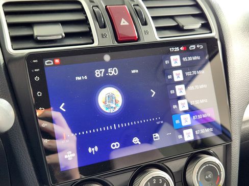 Used 2017 Subaru Crosstrek 2.0i Premium image 21