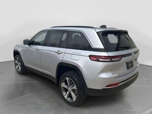 New 2026 Jeep Grand Cherokee Limited AWD/4WD image 4