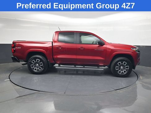 Used 2026 Chevrolet Colorado Z71 w/ Technology Package AWD/4WD image 3
