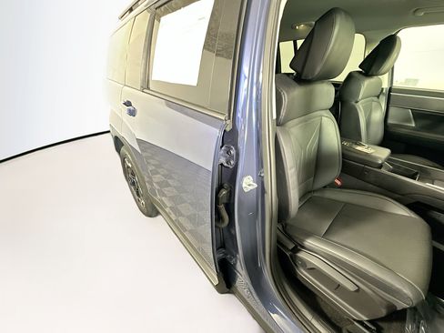 Used 2025 Hyundai Santa Fe SEL FWD image 28