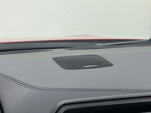 Used 2019 Nissan GT-R Premium w/ Premium Interior Package image 26