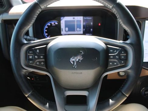 Used 2021 Ford Bronco Outer Banks AWD/4WD image 21
