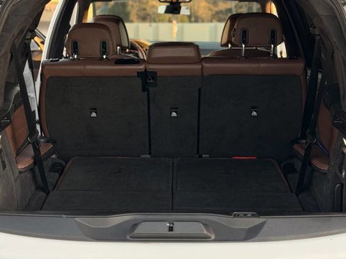 Used 2019 BMW X7 xDrive50i w/ M Sport Package image 28