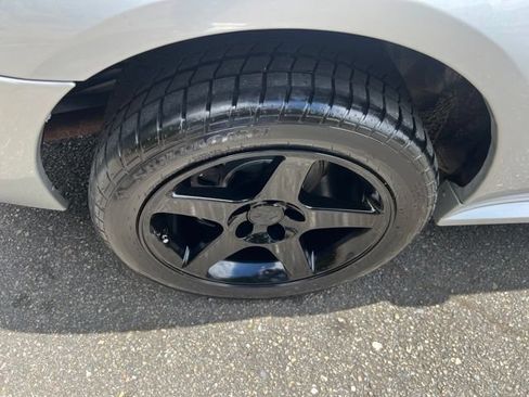 Used 2000 Ford Mustang GT RWD image 11