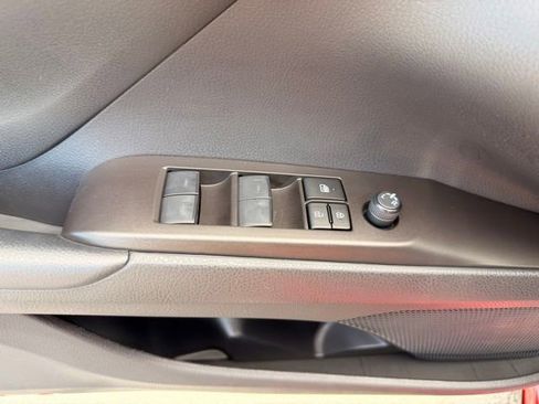 Used 2024 Toyota Camry SE FWD image 11