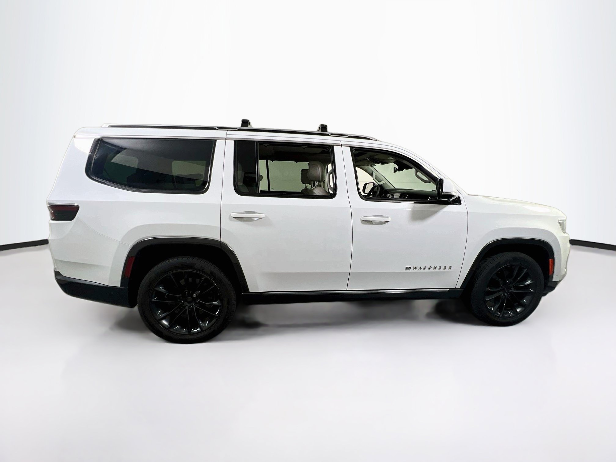 Used 2022 Jeep Wagoneer Series III w/ Premium Group I AWD/4WD image 4