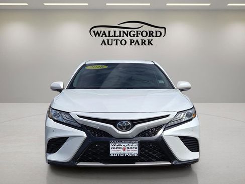 Used 2018 Toyota Camry XSE FWD image 2