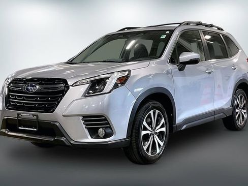 Used 2023 Subaru Forester Limited AWD/4WD image 3