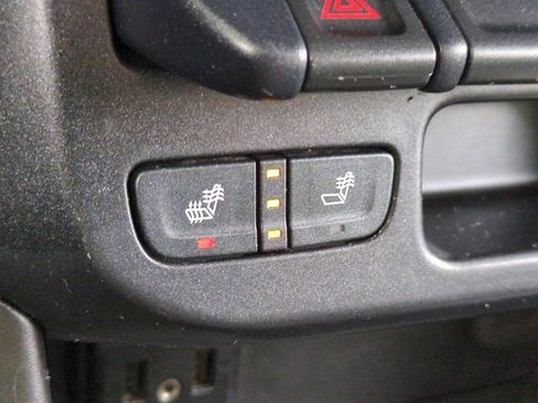 Used 2019 GMC Canyon SLE w/ SLE Convenience Package image 14