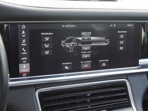 Used 2020 Porsche Panamera 4 AWD/4WD image 23