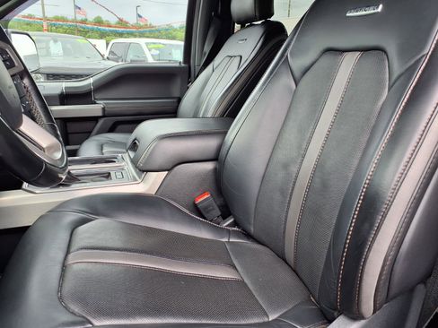 Used 2020 Ford F150 Platinum w/ Equipment Group 701A Luxury AWD/4WD image 3