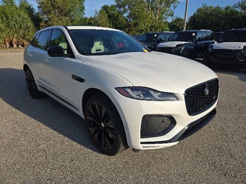 Used 2025 Jaguar F-PACE R-Dynamic S AWD/4WD image 7