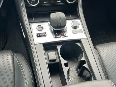 Used 2024 Jaguar F-PACE R-Dynamic S image 21