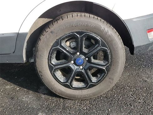 Used 2020 Ford EcoSport SE image 32