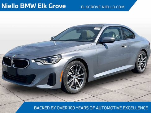 Used 2025 BMW 230i 230i w/ Premium Package image 1