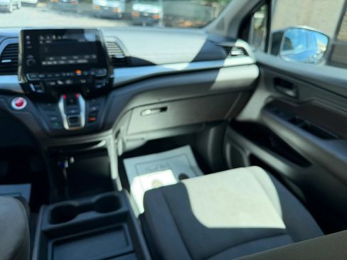 Used 2018 Honda Odyssey EX image 14