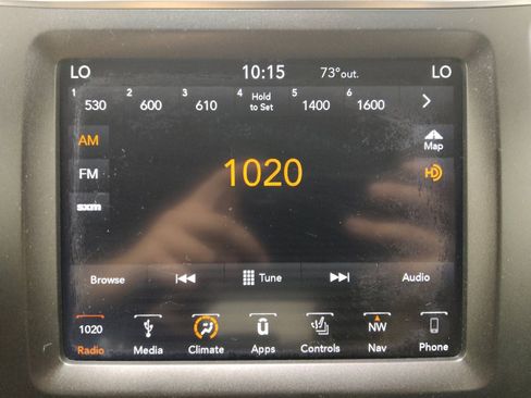 Used 2019 Jeep Cherokee Trailhawk AWD/4WD image 25