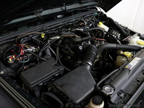 Used 2011 Jeep Wrangler Sport image 27