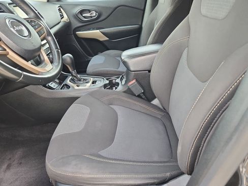 Used 2017 Jeep Cherokee Latitude image 15