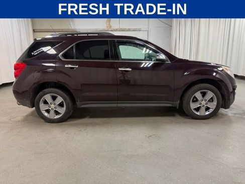Used 2011 Chevrolet Equinox LTZ w/ Spring Special Package AWD/4WD image 3