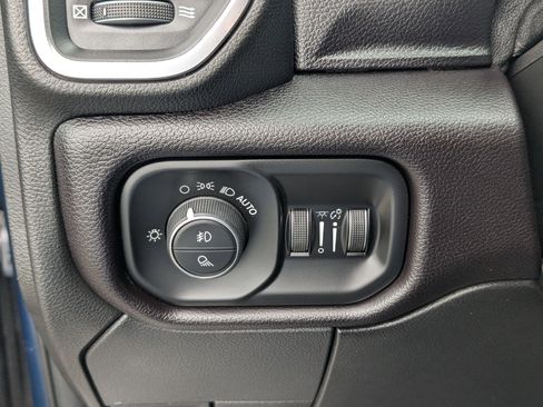 Used 2022 RAM 3500 Laramie AWD/4WD image 24