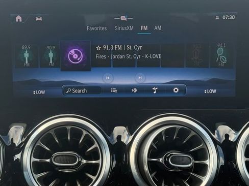 Used 2025 Mercedes-Benz GLA 250 image 8