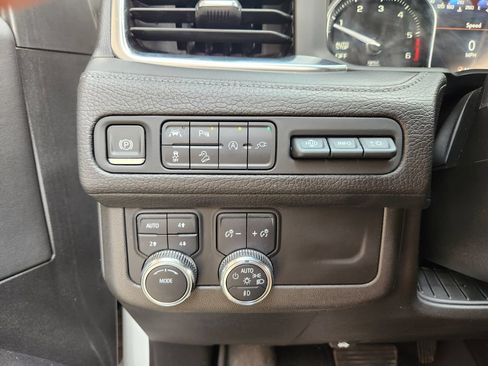 Used 2021 GMC Yukon XL Denali AWD/4WD image 22