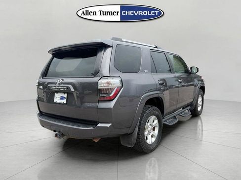 Used 2019 Toyota 4Runner SR5 RWD image 4