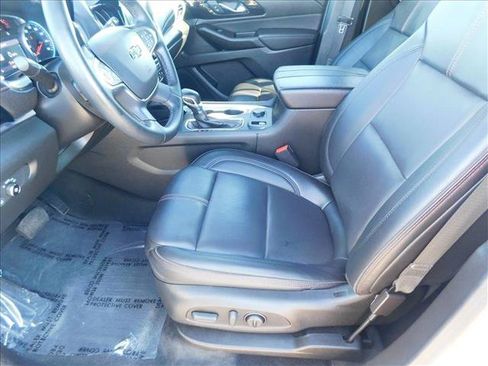 Used 2023 Chevrolet Traverse RS AWD/4WD image 23
