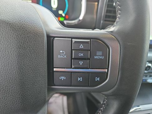 Used 2022 Ford F150 Lariat image 19